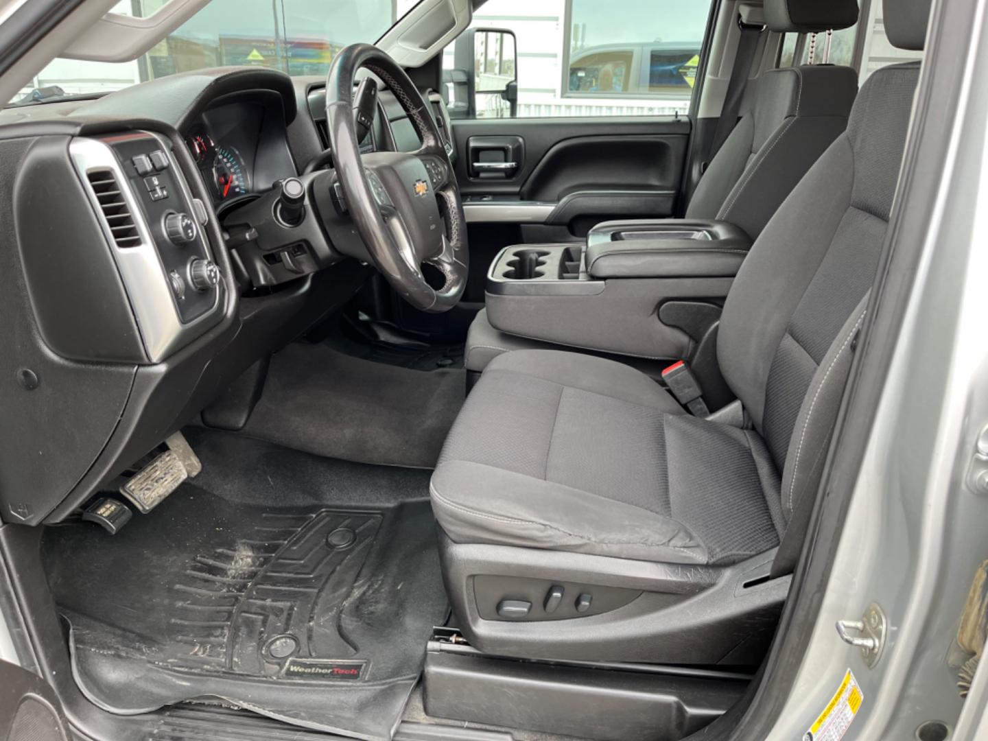 2019 Silver /Grey Chevrolet Silverado 2500HD (1GC1KSEG7KF) , located at 1960 Industrial Drive, Wasilla, 99654, (907) 274-2277, 61.573475, -149.400146 - Photo#9